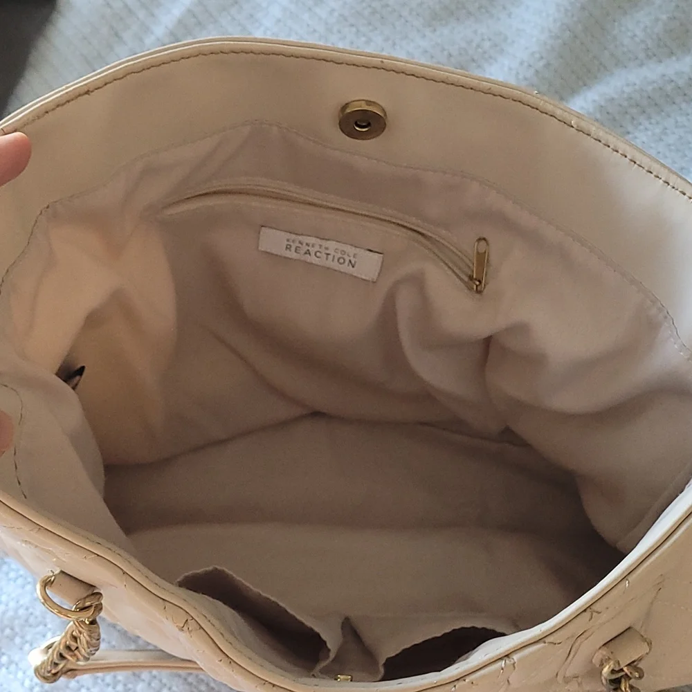 Purse - Picture 2 of 2